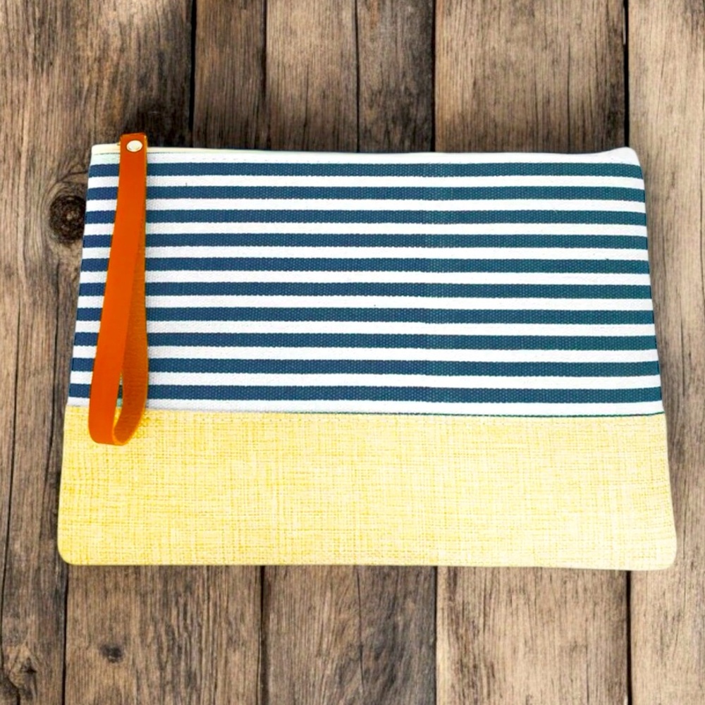 Trendy Navy Stripe Wristlet
